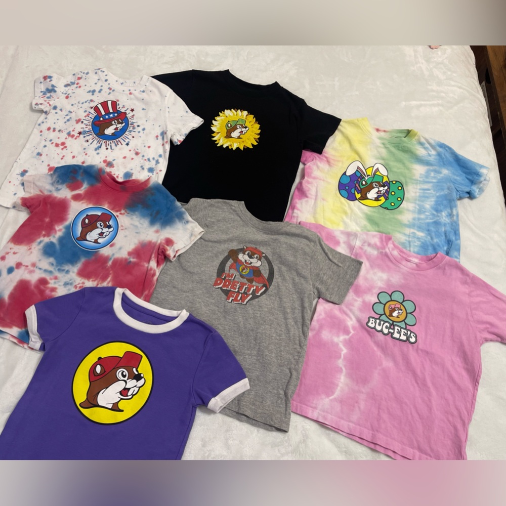 Bundle of toddler Bucees t-shirts